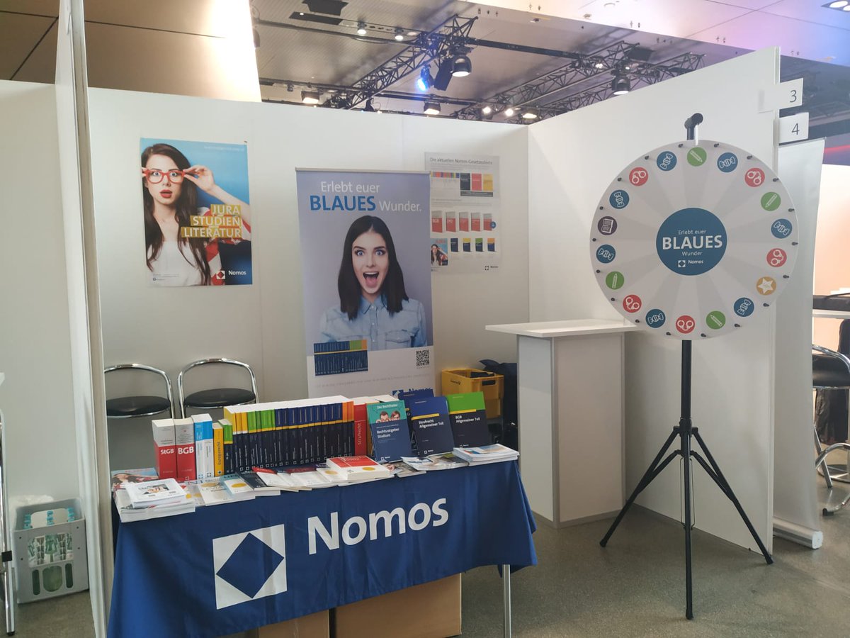 DieBlauen's tweet photo. Besucht uns an unserem Stand auf der #JURAcon in #München und dreht an unserem #Glücksrad! #jobmesse #studium #dieblauen #nomos https://t.co/biw8E03TKl