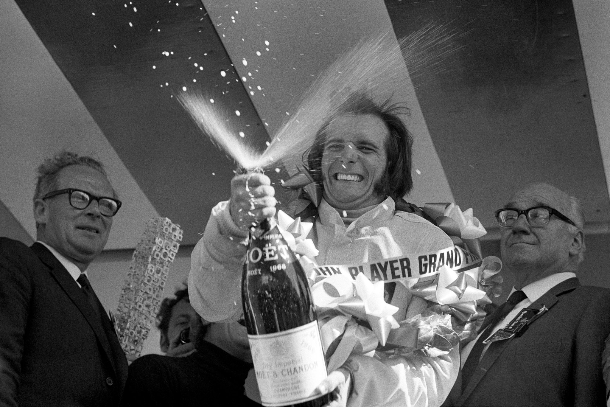 A very Happy Birthday to Emerson Fittipaldi! The two-time World Champion turns 73 today! 