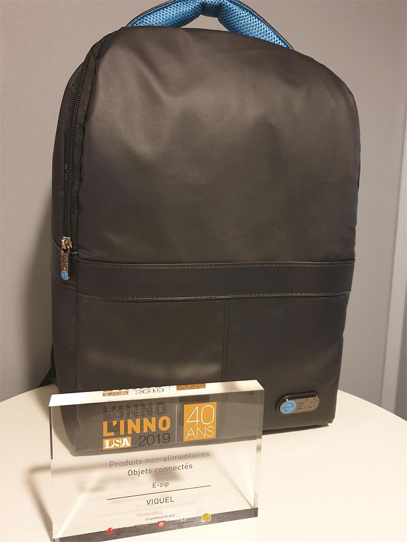 geniusobjects's tweet image. Félicitations à Viquel pour ce trophée LSA 2019 de l&apos;innovation.

Congratulations to Viquel on winning the LSA 2019 innovation award. 

#Ezip #geniusobjects #geniusINSIDE #Viquel #Iot
#wearables  #fashiontech