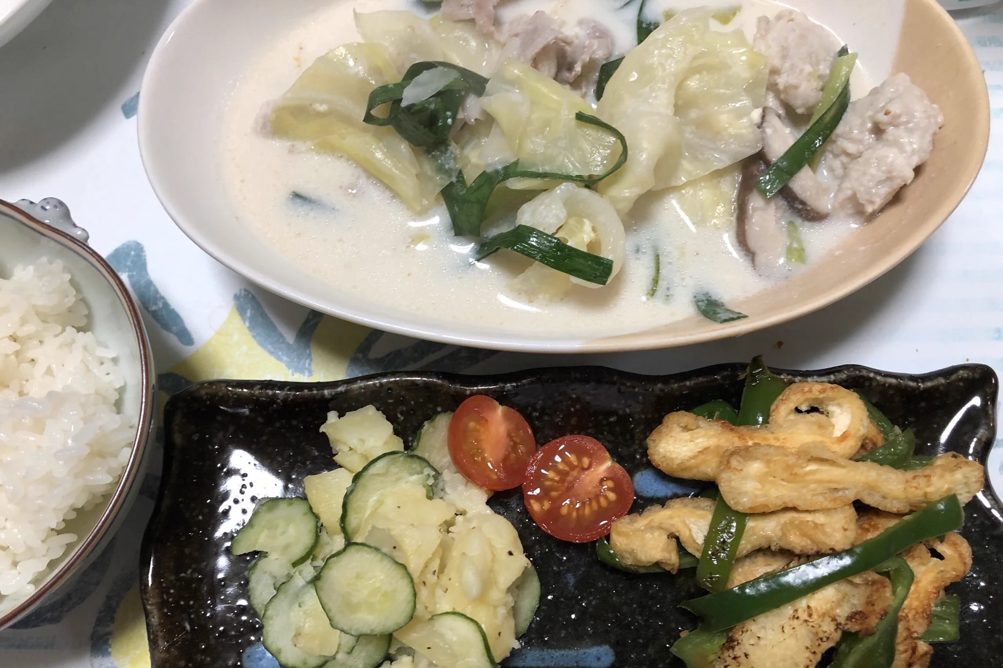 @syunkon0507 1歳児と一緒に食べたくて勝手に大根と鶏つくね(とついでに椎茸)も足したんですが分離せず美味しくできました。食べムラのある1歳児もモリモリ食べてくれました！風邪にも効きそうでありがたいです。 