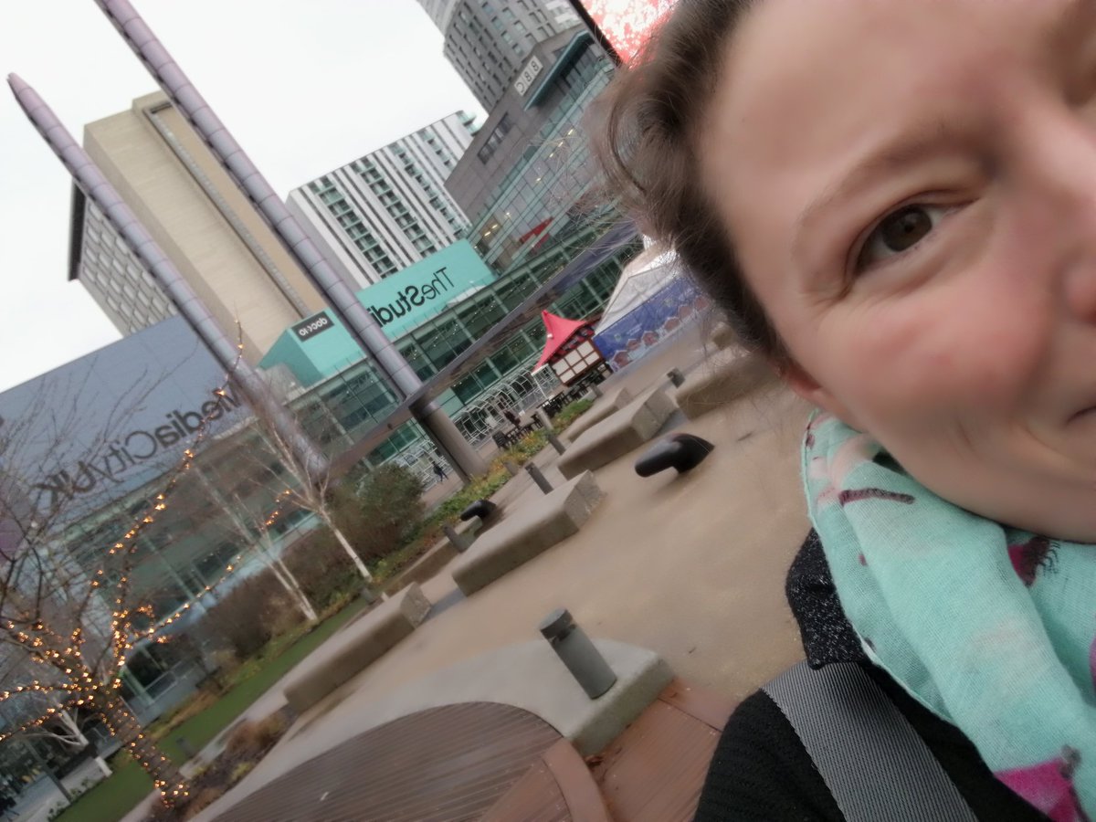 I've just been talking about the #circulareconomy and #sustainable #Christmas choices on <a href="/BBCRadioManc/">BBC Manchester</a>. @McrMetCircular <a href="/MMUEngage/">Manchester Met Science and Engineering</a> <a href="/CECManchester/">Circular Economy Club Manchester</a> #wastecitizens pic.x.com/vArF67AG5B