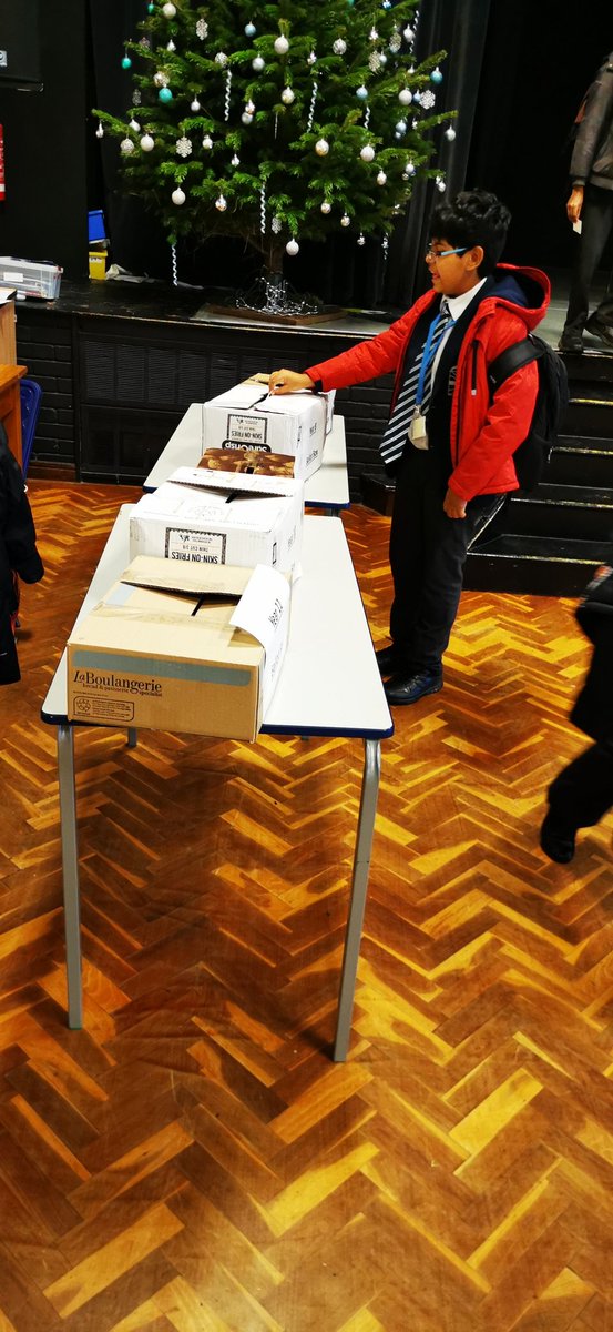 LMA_HHouse's tweet photo. Election day @lawn_manor 
Great to see students voting in their numbers... https://t.co/QIgCrL0sAY