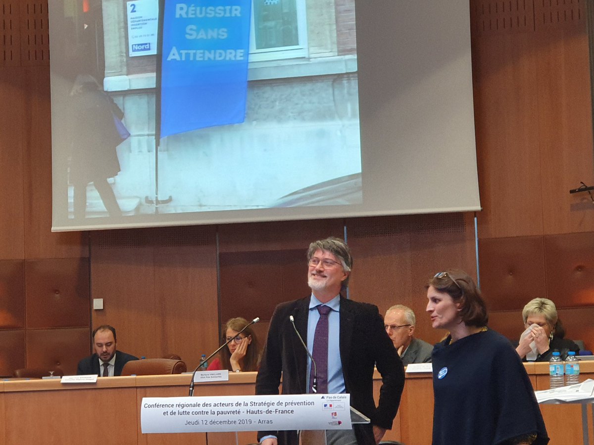 Troisième conférence régionale pour la mise en œuvre de la stratégie nationale de prévention et de lutte contre la pauvreté dans laquelle #avecpoleemploi s'engage #strategiepauvrete #poleemploihdf <a href="/RIFFARDCAROLINE/">RIFFARD CAROLINE</a> <a href="/Nadine_CRINIER/">Nadine CRINIER</a> <a href="/didier_thomas_/">Didier THOMAS</a>
