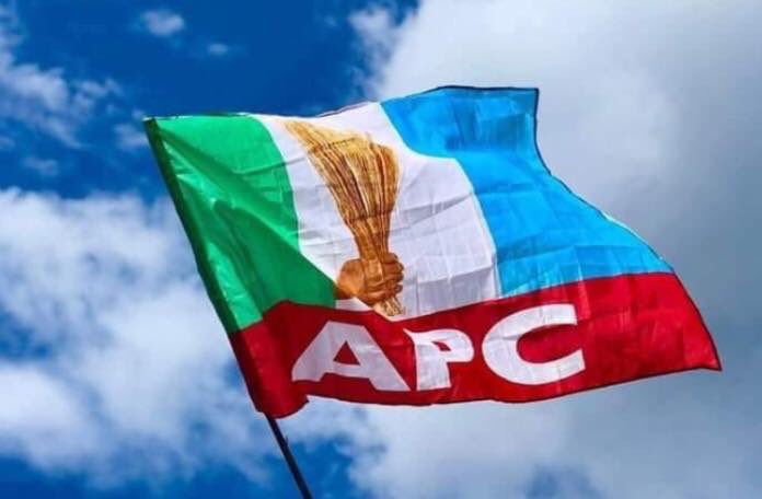 Sekism's tweet photo. The Vision is Clear, Hope is still Alive.
#Edo2020 #Vision2020 #Hope2020 #HopeIsAlive #WeReady #WeStrongerTogether #WeEdos #YouthInvolved #ToEvolved
@gloria_adagbon @GarShehu @zubichild @woye1 @BashirAhmaad @EdoStateAPC RT https://t.co/9GB4RuO08u