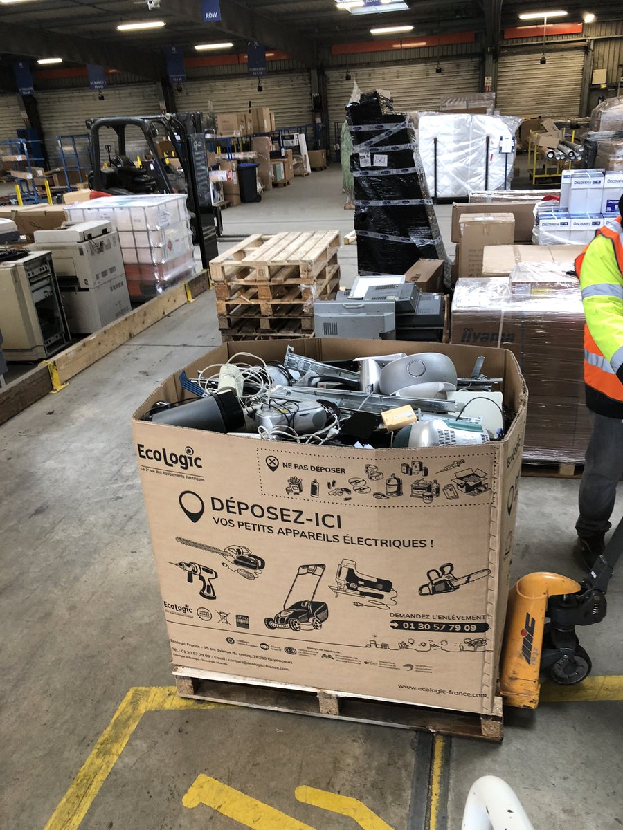 CCILoiret's tweet image. [#INDUSTRIE] Objectif collecter 7 tonnes de #déchets #électriques #électroniques qui seront recyclés ou réemployés.