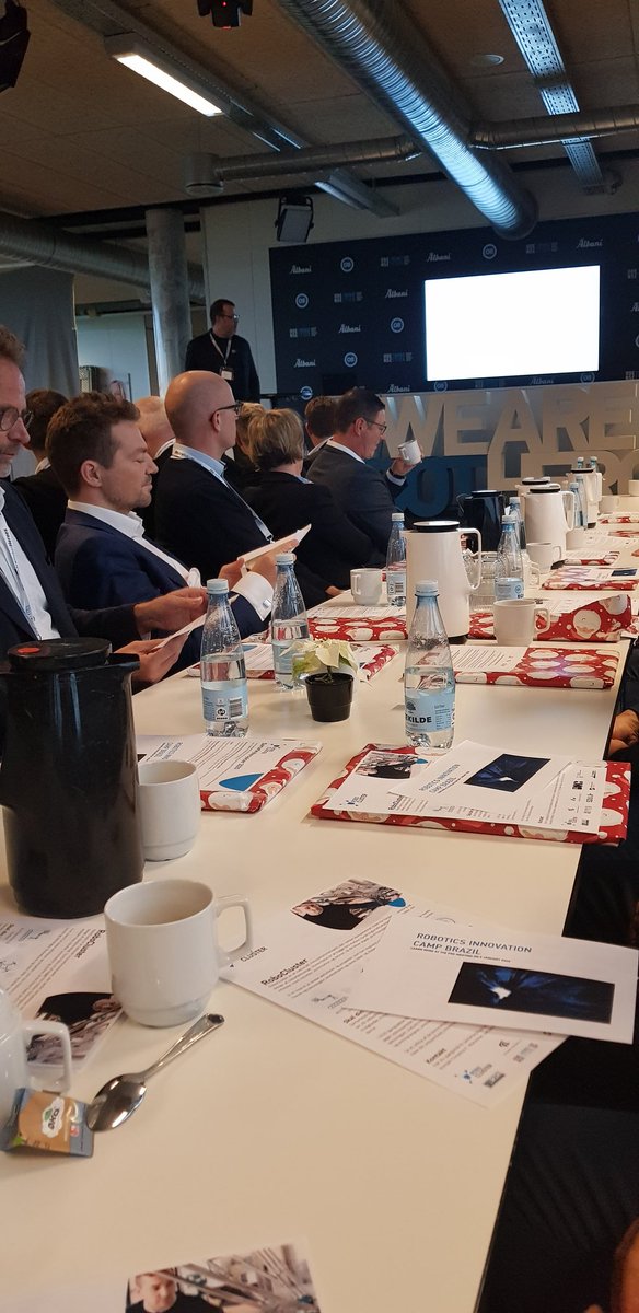 RoboCluster (@robocluster) on Twitter photo <a href="/RoboCluster/">RoboCluster</a> present at @OdenseRobotics #CEONetwork - With 60+ CEOs in the house this is a golden opportunity to recruit the industry to our collaboration projects #Wearerobotheroes #robotics #projects <a href="/RoboCluster/">RoboCluster</a> present at @OdenseRobotics #CEONetwork - With 60+ CEOs in the house this is a golden opportunity to recruit the industry to our collaboration projects #Wearerobotheroes #robotics #projects