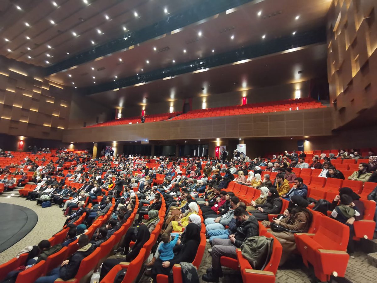 SPARKorg's tweet image. To boost #entrepreneurship among young Syrians and Turks, SPARK &amp;amp; @orangeengo with support from @EUDelegationTur, have trained startups. Today we&apos;re awarding startup grants to future business-owners in #Turkey! 
#SPARKalumni