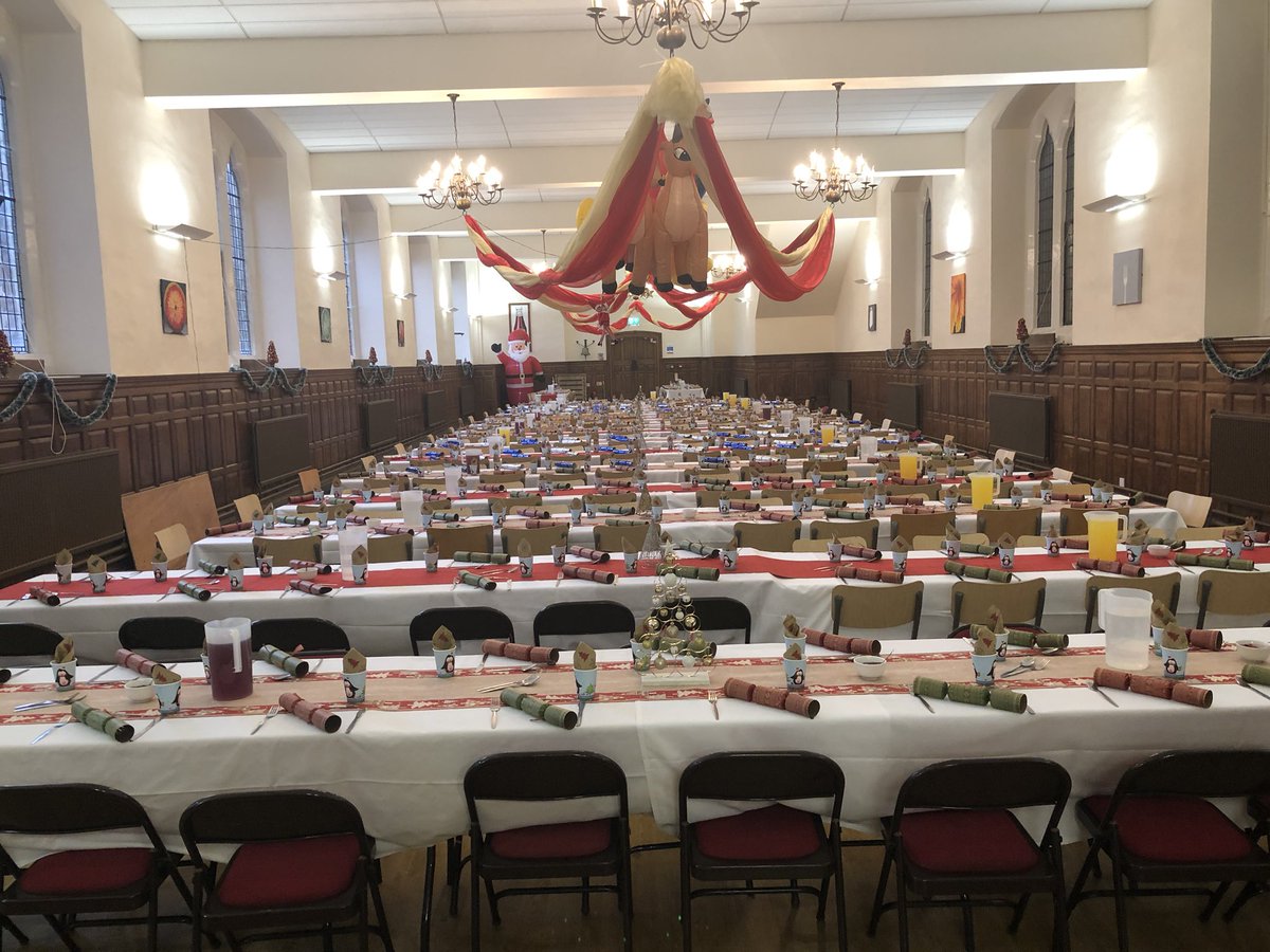 Here we go again. Best day of the year <a href="/ardinglycollege/">Ardingly College</a> #Christmas #hohoho <a href="/ArdinglyPS/">Ardingly College Prep School</a> #turkey #festive #gravy #roasties #nobrusselsprouts