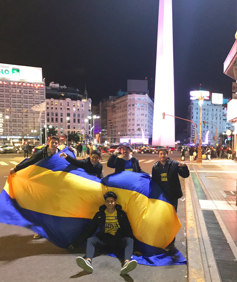 Mi banda amiga, feliz día a la que siempre está. Vamo xeneize 12/12