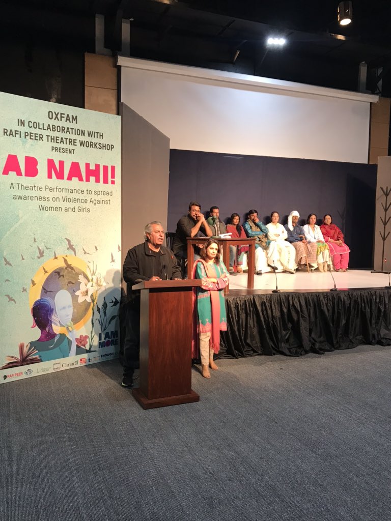OxfaminPakistan's tweet photo. Veteran Artist & @RafiPeer CEO Usman Peerzada is engaging the audience in an interactive discussion about the play, it’s lessons on ending violence against women and girls and what can we do to end its grip on our society.
#VAMG #GenderJustice https://t.co/1FewuuUG5f