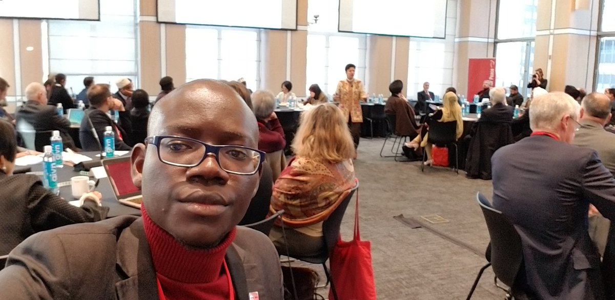Paganyo's tweet photo. I'm in Class. My Professor is Dr. Azza Karam @Mansoura1968, and the Lecture is titled; "The Global Context of Multi-Religious Collaboration"
This is Day 2 of The Multi-Religious & Multi-Stakeholder Partnership for Peace and Development happening in NY.
@religions4peace
#RfP19 https://t.co/X8dzaASyFU