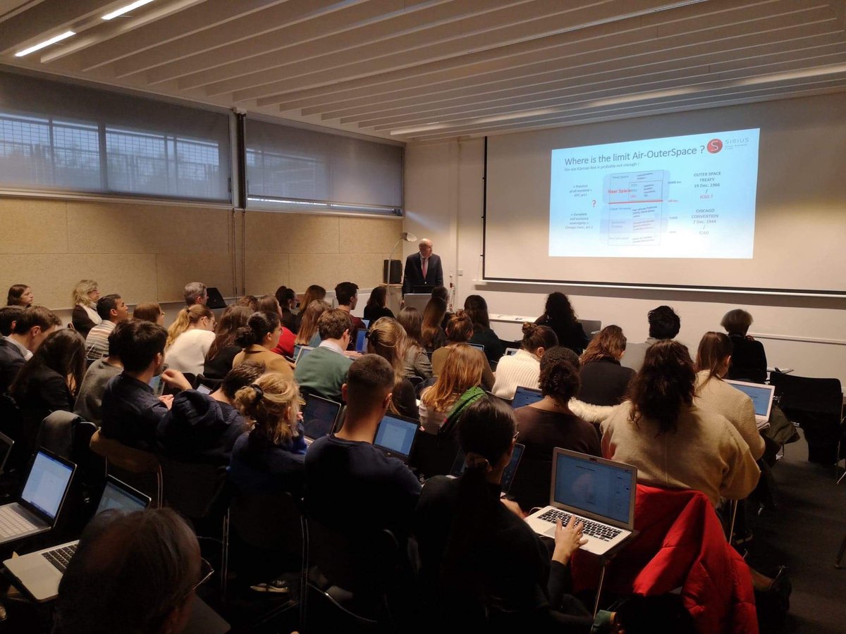 IDETCOM's tweet image. Le Pr. Rapp ouvre la conférence du cycle Régulation sur les « Incitations, outils de la compliance » @UT1Capitole