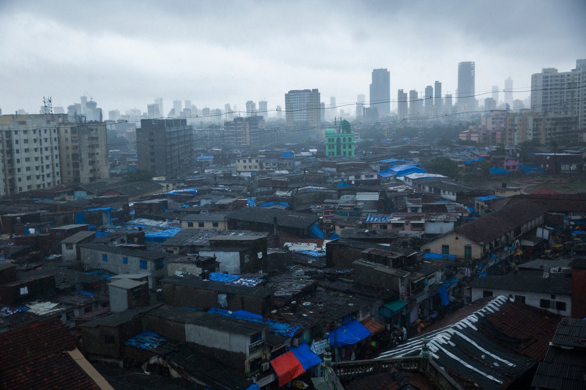 #DYK? 9 out of 10 people live in places where air quality levels exceed @WHO limits. 

On #UHCDay, take part in the #AirPollutionSolution challenge: bit.ly/SFDAPACL 

Let's find solutions to achieve #HealthForAll!

Deadline extended to 18 December 2019. 
