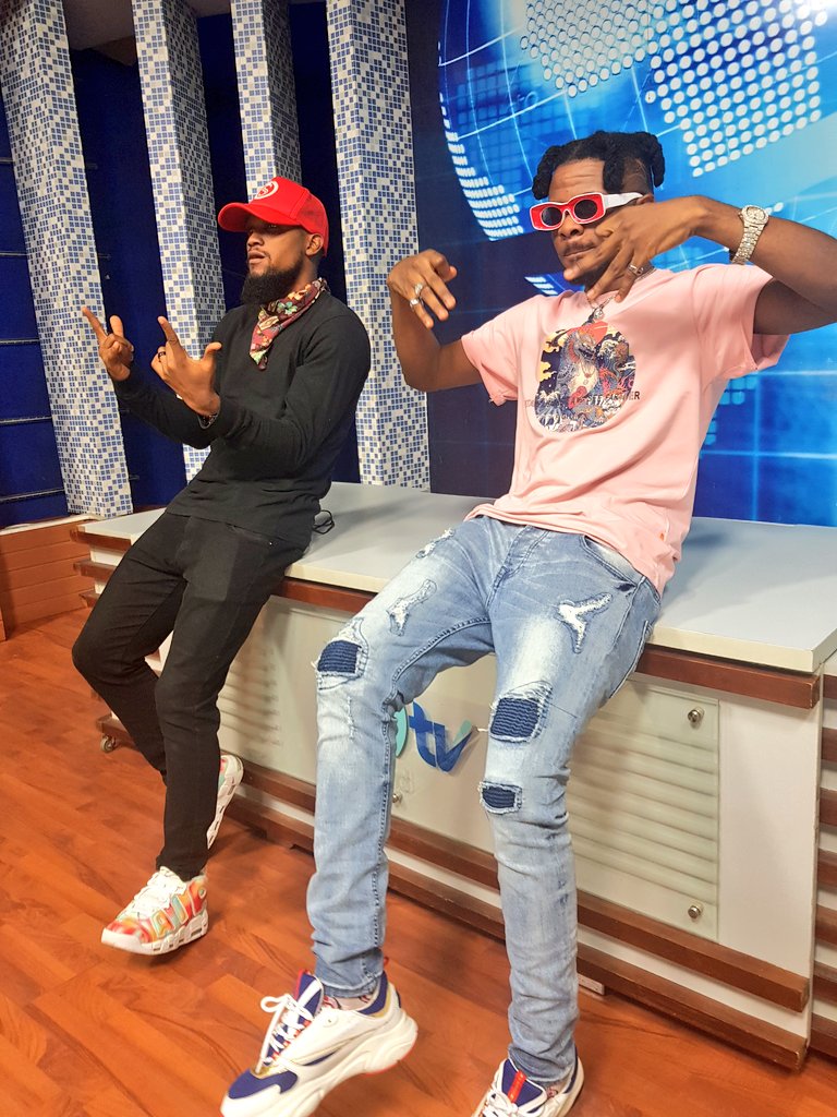UcheGeorge32's tweet photo. On #soundplus with @iamnedro 💥#doremi #DRIP https://t.co/RTB9cS2kSc