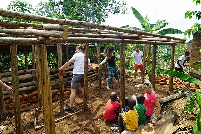 UgandaMarathon's tweet photo. "Nothing like a hard days work to taper down before a marathon. Particularly when it involves building a piggery for an elderly association who will be able to gain a sustainable income, thanks to your fundraising. .
.
.
.
.
#run #runner #marathon #nikerโฆ https://t.co/GiJIe1UOtc https://t.co/aWKHOwAQ8G