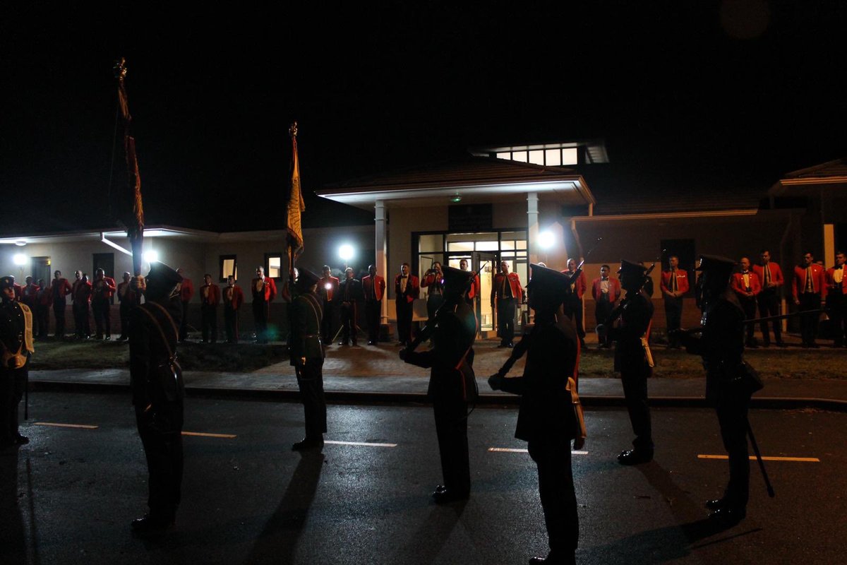 ArmyCO1Mercian's tweet image. Yesterday’s Ferozeshah celebrations culminated with Officers invited to the Warrant Officers and Sergeants’ Mess and the same exacting standards from both Colour Parties as the Regimental and Queen’s Colours were returned to the Officers’ Mess at Midnight. #StandFirmStrikeHard