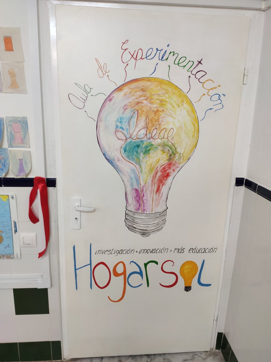 DigitalHogarsol's tweet photo. Queda inaugurada nuestra ¡Nueva Aula de Experimentación! Para ello nos han visitado nuestra Delegada, la presidenta del AMPA y la asociación TRANS (colaboradores). En este espacio trabajaremos la Educación Multisensorial, el ámbito STEM y mucho más. @EducaAnd @EducaAndInnova https://t.co/GSo2QRqT7t