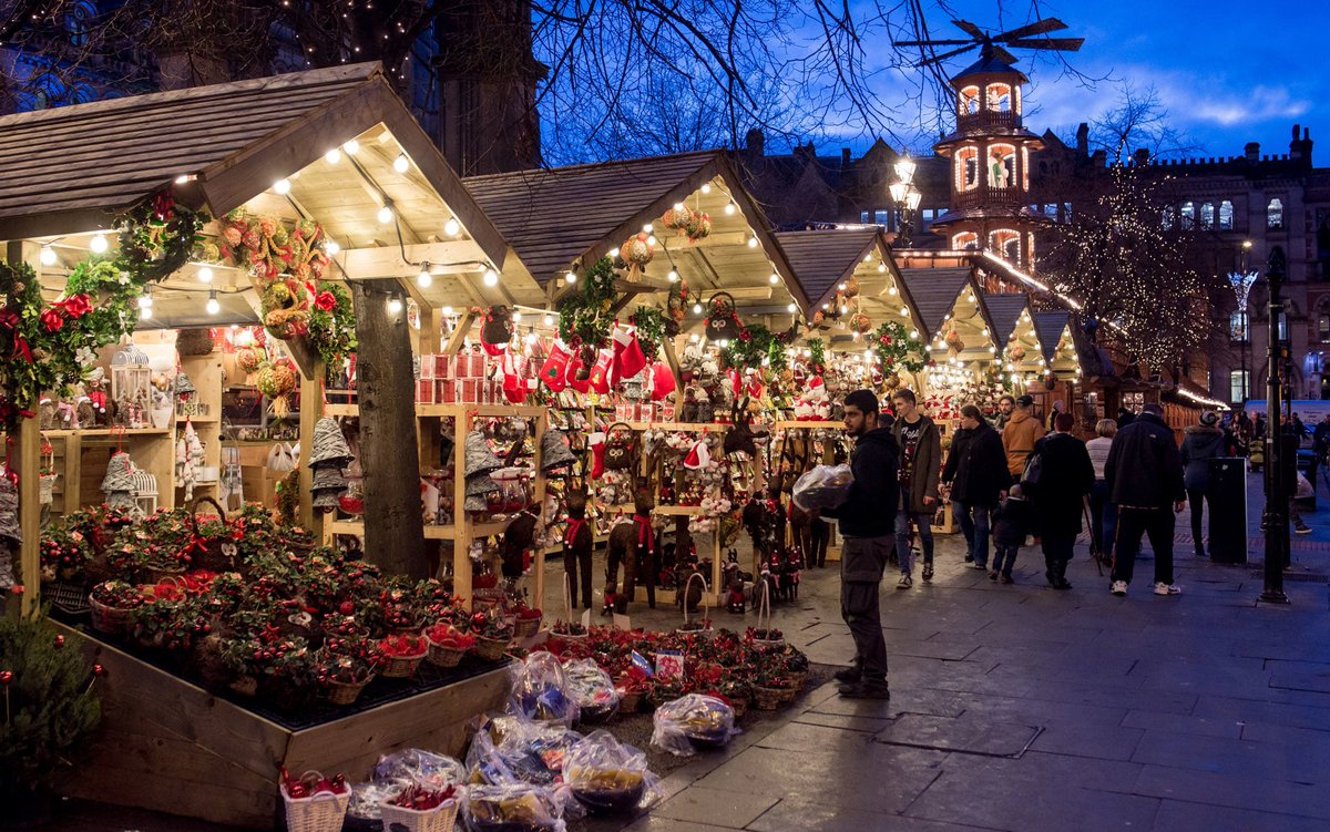 trader_tracker's tweet photo. Are you going to a #Christmas market in your local area? Let us know where it is so we can share with #rovingtradertracker followers! #buylocal #independentbusinesses https://t.co/TiFgda9S2k https://t.co/nRj0XCSrME
