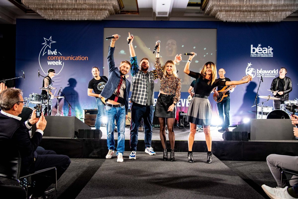 BeaWorldFest's tweet image. Rocking day for rocking delegates! Music, keynotes and workshops are the perfect mix to experience #BeaWorld. Check out what happened during that day!

📸: facebook.com/pg/BeaWorldFes…

 #BestEventAwards #LiveCommunicationWeek #BeaWorld