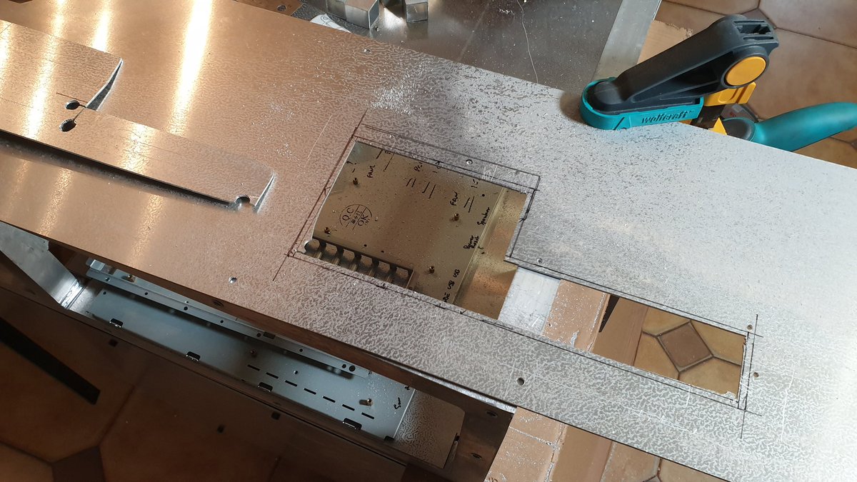 BureauDuGeek's tweet photo. Mise en place du support carte mère @ASUS_ROG_FR pour la config stream/montage vidéo !
Enfin des travaux qui touche au hardware 😂👍
@AMD_France
@NVIDIAGeForceFR
@CORSAIRFRA
Que mettre à coté pour combler le vide @Timuche ???
#deskmod #setup #modding #hardware https://t.co/zOt5DW89mr