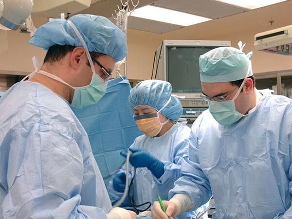 theNCI's tweet photo. Surgery is used to treat many types of cancer. It works best for solid tumors that are contained in one area: https://t.co/KQGb120uLw #typesoftreatment https://t.co/1hfLnsmF3C