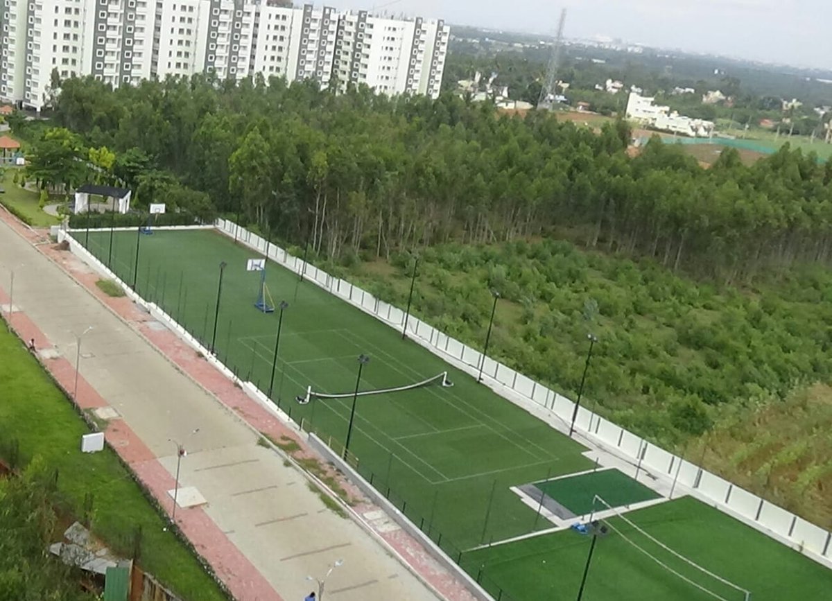 IndyaEstates's tweet photo. #picoftheday Your mornings and evenings will begin and end with a view of the surrounding lush landscapes inspired by tropical forests and Beautiful amenities. Homes with 50+ amenities only at #Indyaestates

#PICOFTHEDAY #TheGreens #Anekal #Attibele Road near #ElectronicsCity https://t.co/8zQ7YuP8Xg