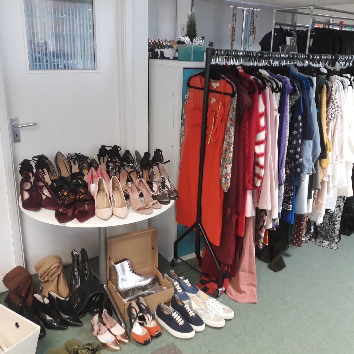 smartworksbhm's tweet photo. We're all ready for our Christmas party and pop up sale this afternoon. Looking forward to celebrating what has been an incredible year here at #smartworksbhm with our referral partner organisations. #BrumCharityHour #smartworks #empoweringwomen https://t.co/ypQmy9aK2w