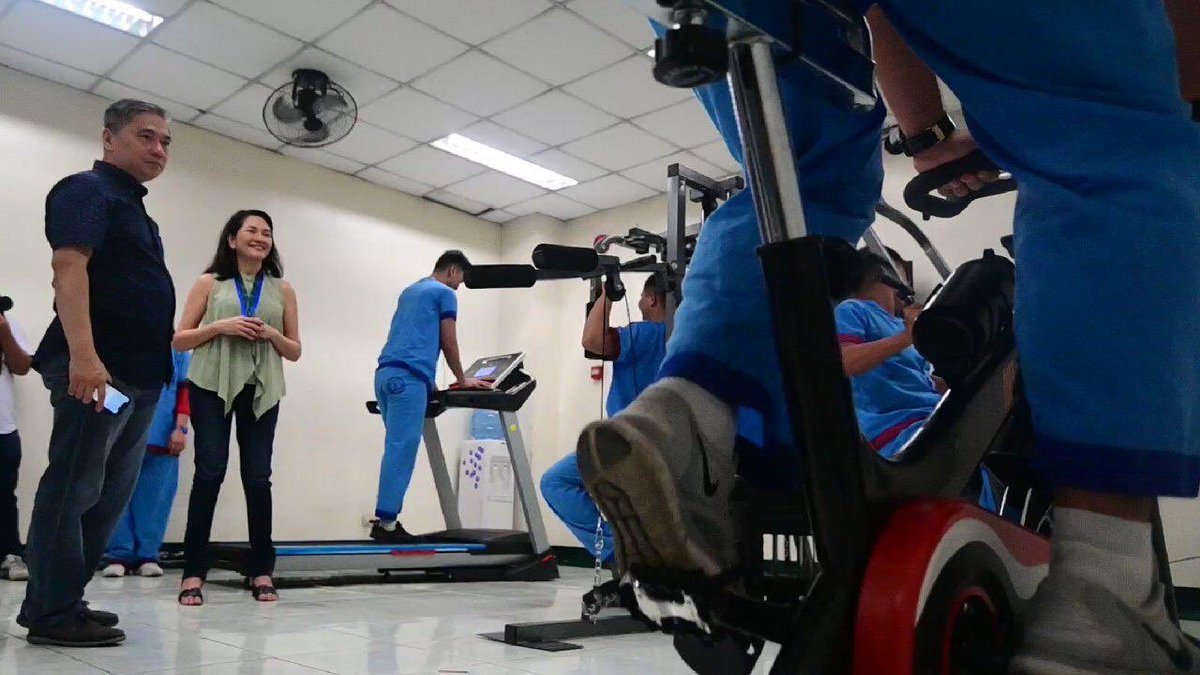 risahontiveros's tweet image. Today, we donated some exercise equipment &amp;amp; musical instruments to the AFP Medical Center to help our soldiers w/ their mental health concerns. 

Today was also personal to me in two ways: 

#MentalHealthMatters 
#MoveForMH
#HelpIsHere