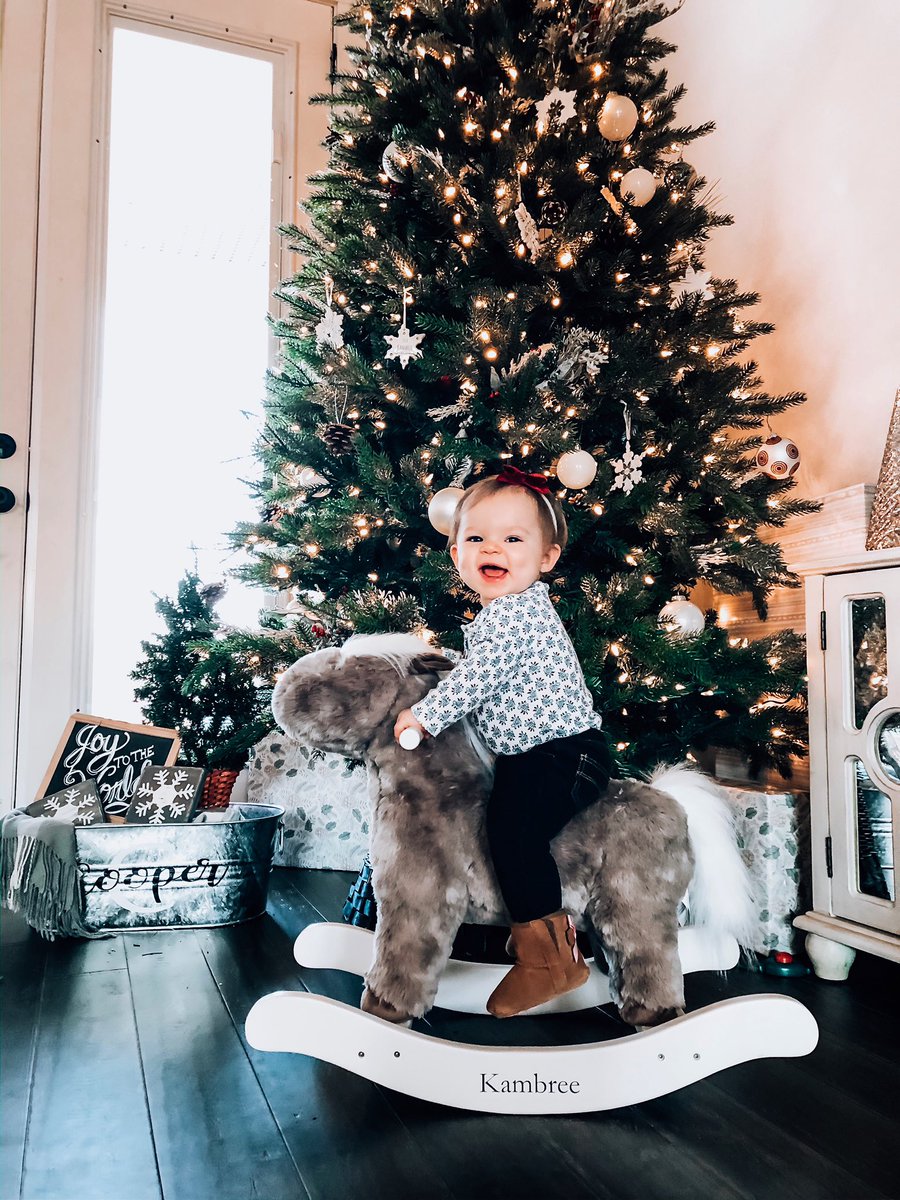 krisandlil's tweet photo. The #Christmasseason can be so busy! How do you take the time to #bestill?Read more on our @instagram - https://t.co/PDDGexqA9e https://t.co/yMZsqkJ30o