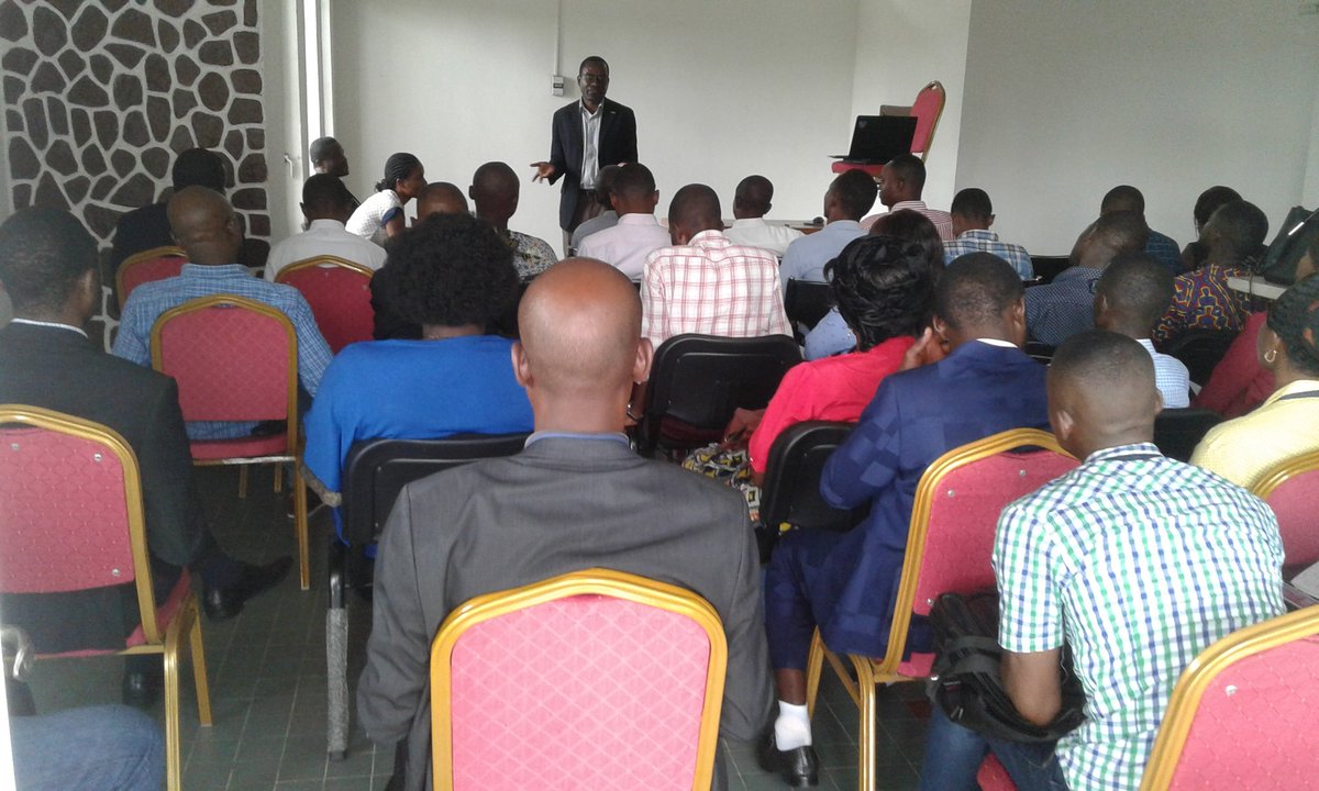 MARLEASBL's tweet photo. MARLE en Collaboration avec COOPCONGO et UNICOOP
Organisent 2jours de FORMATION DES EXPERTS EN ENTREPRENEURIAT ET COOPERATIVES
1er Jour honoré par la présence de Monsieur le Secretaire Général du Ministere des Petites et Moyennes Entreprises
Il faut preparer la jeunesse autrement https://t.co/Ncts6OBJXx