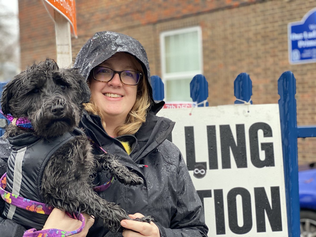 #dogsatpollingstations ⁦@Littledotloves⁩