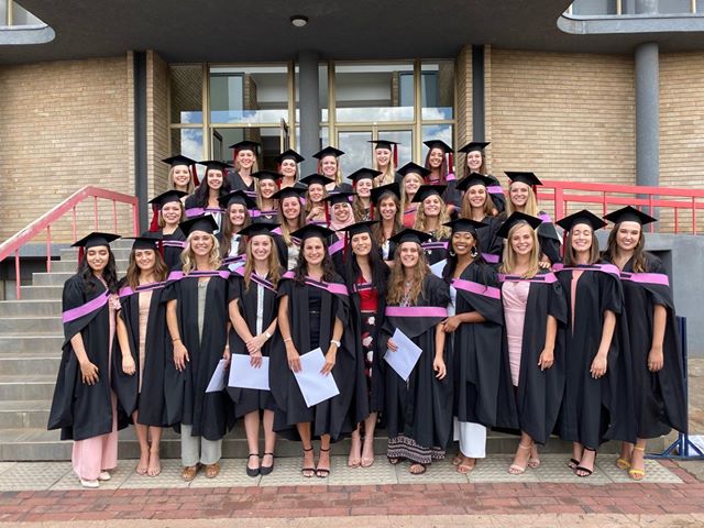HealthSci_News's tweet photo. Another BIG congratulations to our Occupational Therapy graduates of 2019! We are so proud of you all for this wonderful accomplishment!
#OccupationaTherapy | #Graduations2019 | #UFSHealth | #ProudKovsies | #QualificationObtained https://t.co/Nxt158SErA