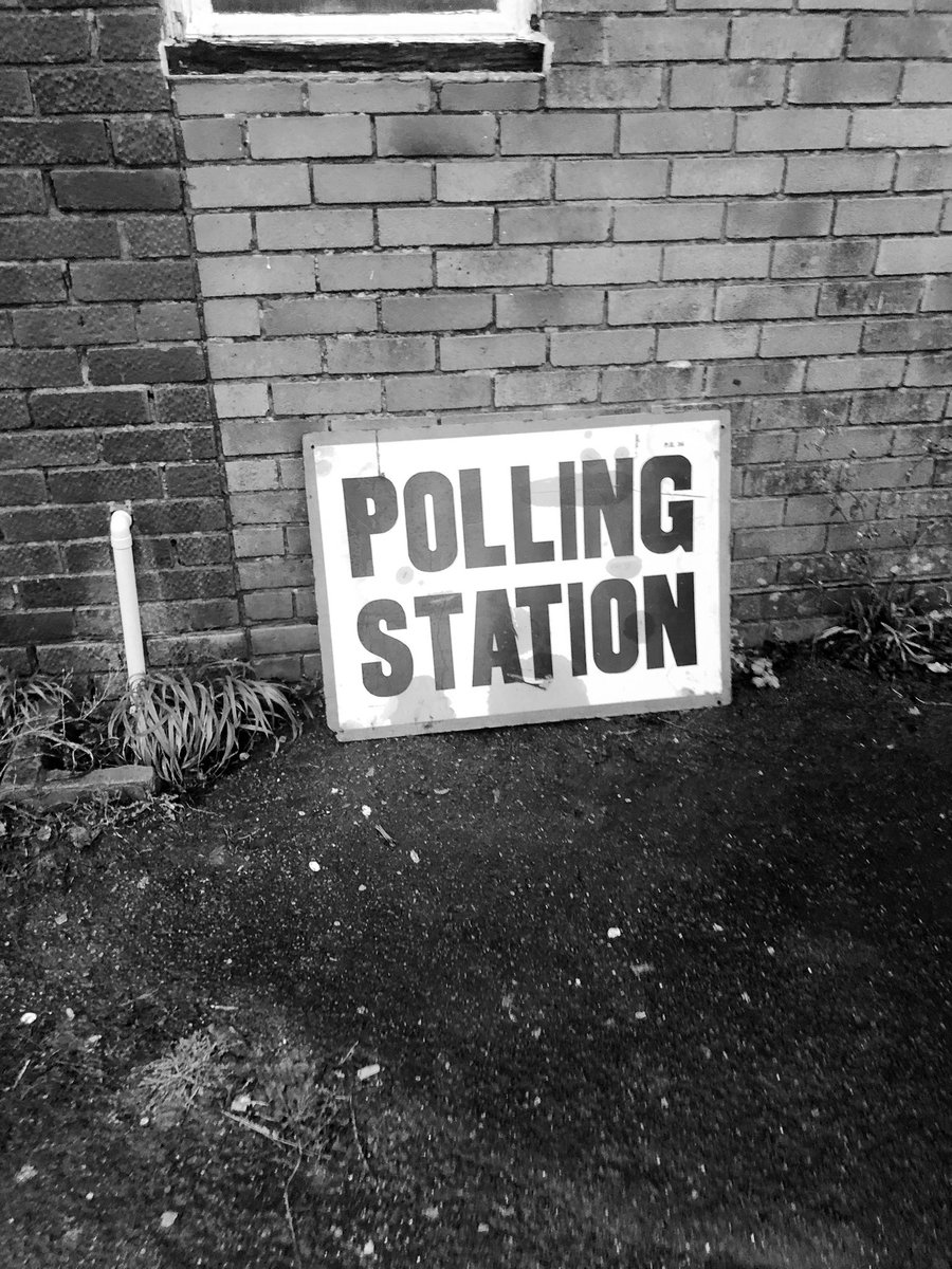 nikki_weafer's tweet photo. Don’t forget to vote! https://t.co/HvKWcTxx7p