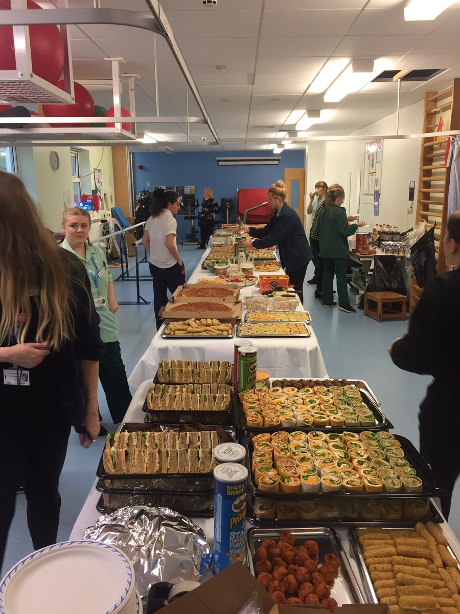 SashaWoodPT's tweet image. The calm before the storm..... @rbhtherapyteam #therapieschristmaslunch #sharedlunch #therapistslovefood #savages