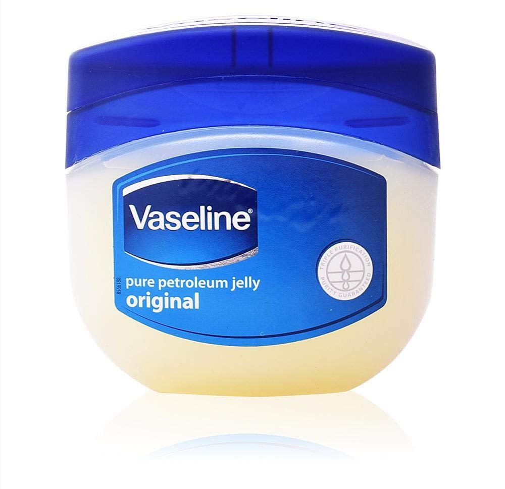 LeMarshall100's tweet photo. Jamais un gouvernement n'a autant fait exploser les ventes de vaseline !
#reformesdesretraites
#PrélèvementALaSource
#HausseDuCarburant
Et j'en passe... https://t.co/Cdhp1T05e1