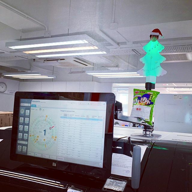 dindin's tweet image. Christmas decor - lab edition.
Making good use of the stack light above our analyser....
.
.
.
#lablife #chemicalpathology #abbott #alinity #christmas #decor #crafts #creativity ift.tt/2RL0H2T