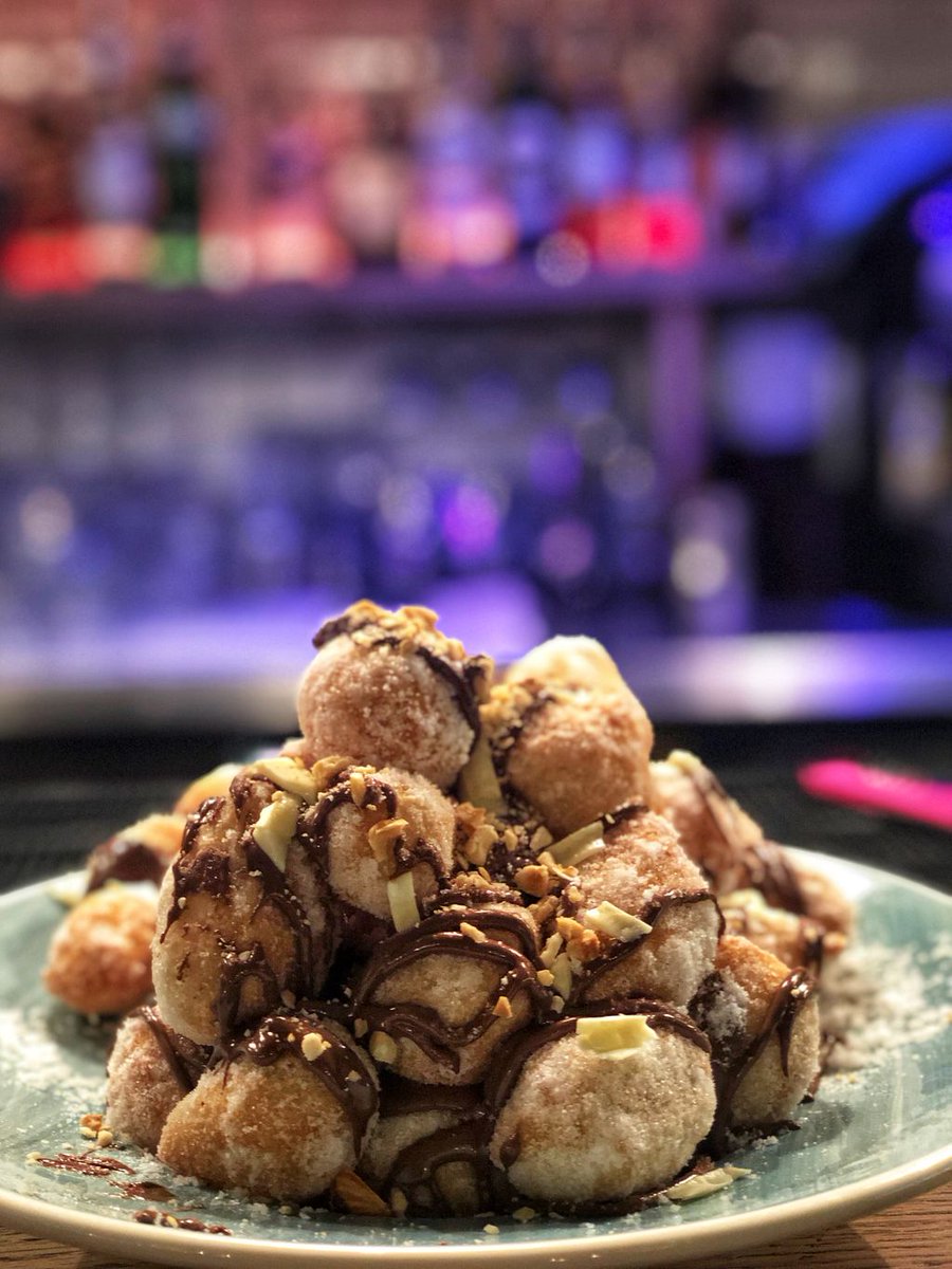 💥Highly effective Christmas’ stress relievers!!!
#gettingreadyforchristmas #delicious

#happiness #deliciousness #neapolitanfood #italianfood #pizza #neapolitanpizza #pasta #neapolitanpasta 
#italianfood #bestitalianfood