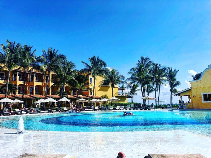 Vacation before a busy month with filming and work. Time to unwind! https://t.co/LZgdMRGEvd<a href="/tag/linkinbio"class="tags"><span>#linkinbio</span></a><a href="/tag/socialdistancing"class="tags"><span>#socialdistancing</span></a>