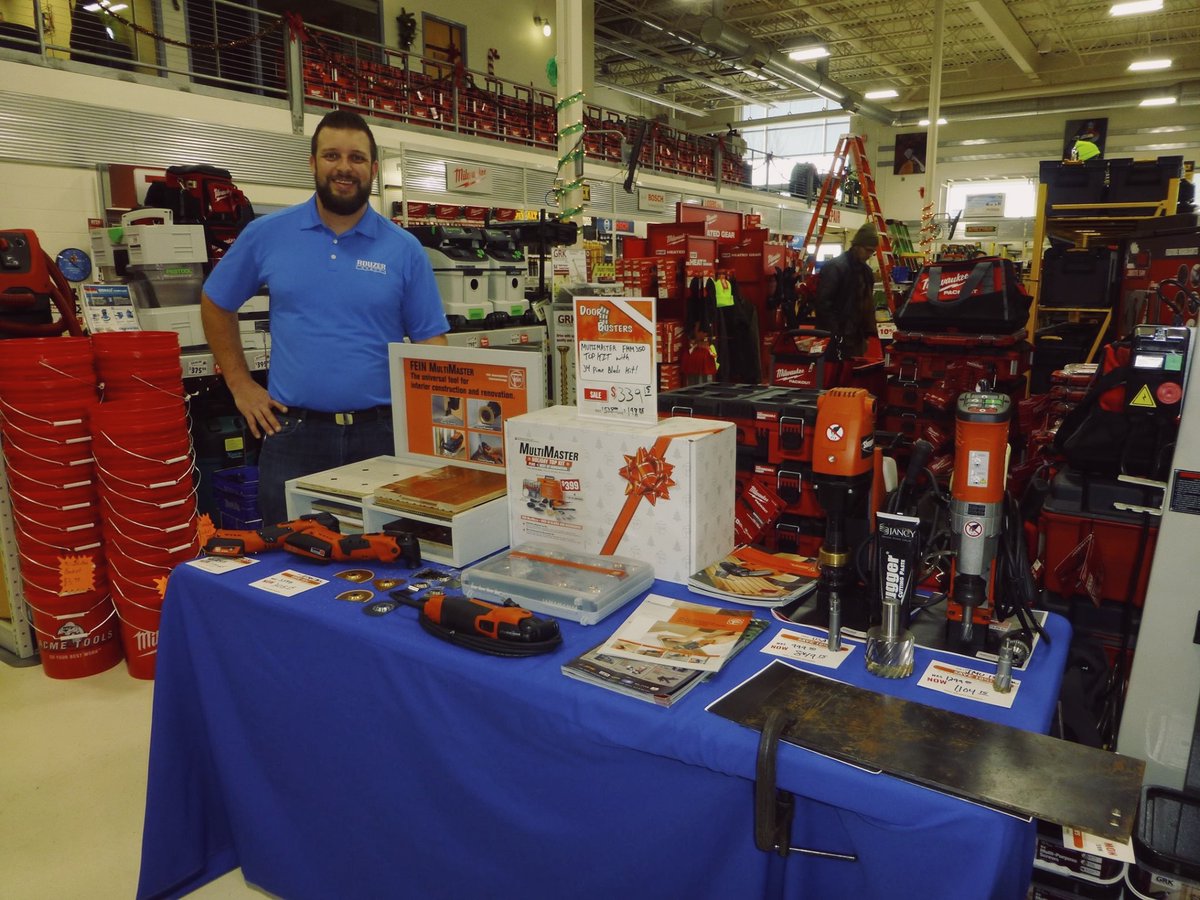 RouzerGroup's tweet photo. #TBT last week with Chris Hiniker at @AcmeTools!

#tbthursday #acmetool #acmetools #fein #feintools #rouzer #teamrouzer #rouzerterritory #toolsofthetrade #minnesota #duluth #itsshowtime https://t.co/pYdTus4skX