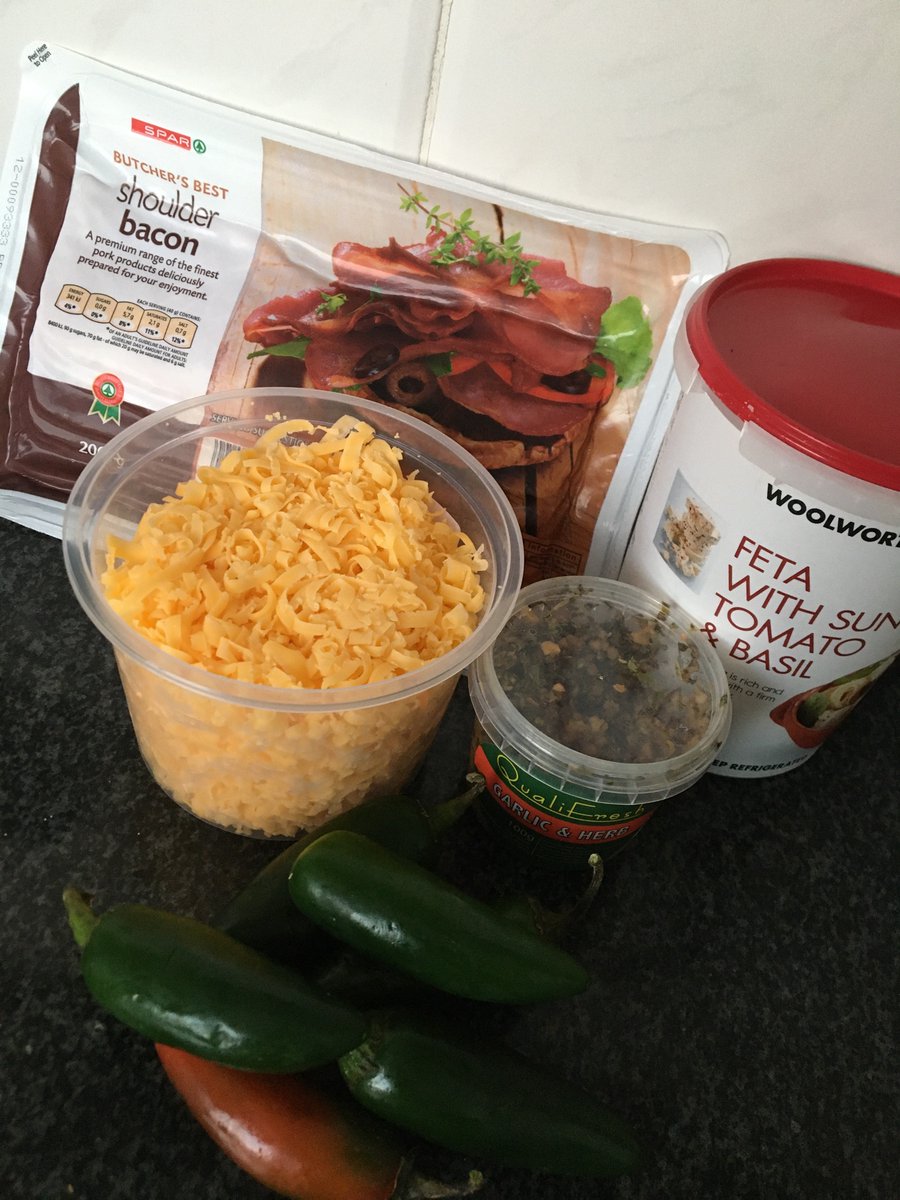 sIbNiGyA's tweet photo. I’m making #carbconcious jalapeño poppers tonight 👩🏾🍳
Instead of deep frying them in batter, I’ve wrapped them in bacon and they’re going under the grill🌶 https://t.co/I7ALT0FACh