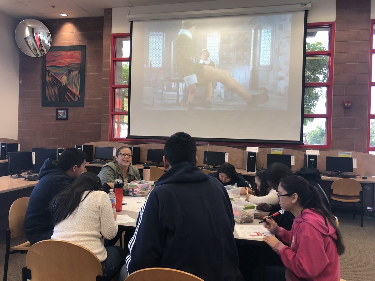 colonylibrary's tweet image. Yesterday with these fantastic students 💕 We made cards, did some holiday activities, &amp;amp; even wrote Santa letters for the @MakeAWish foundation 🎄❄️#InCOHSLibrary