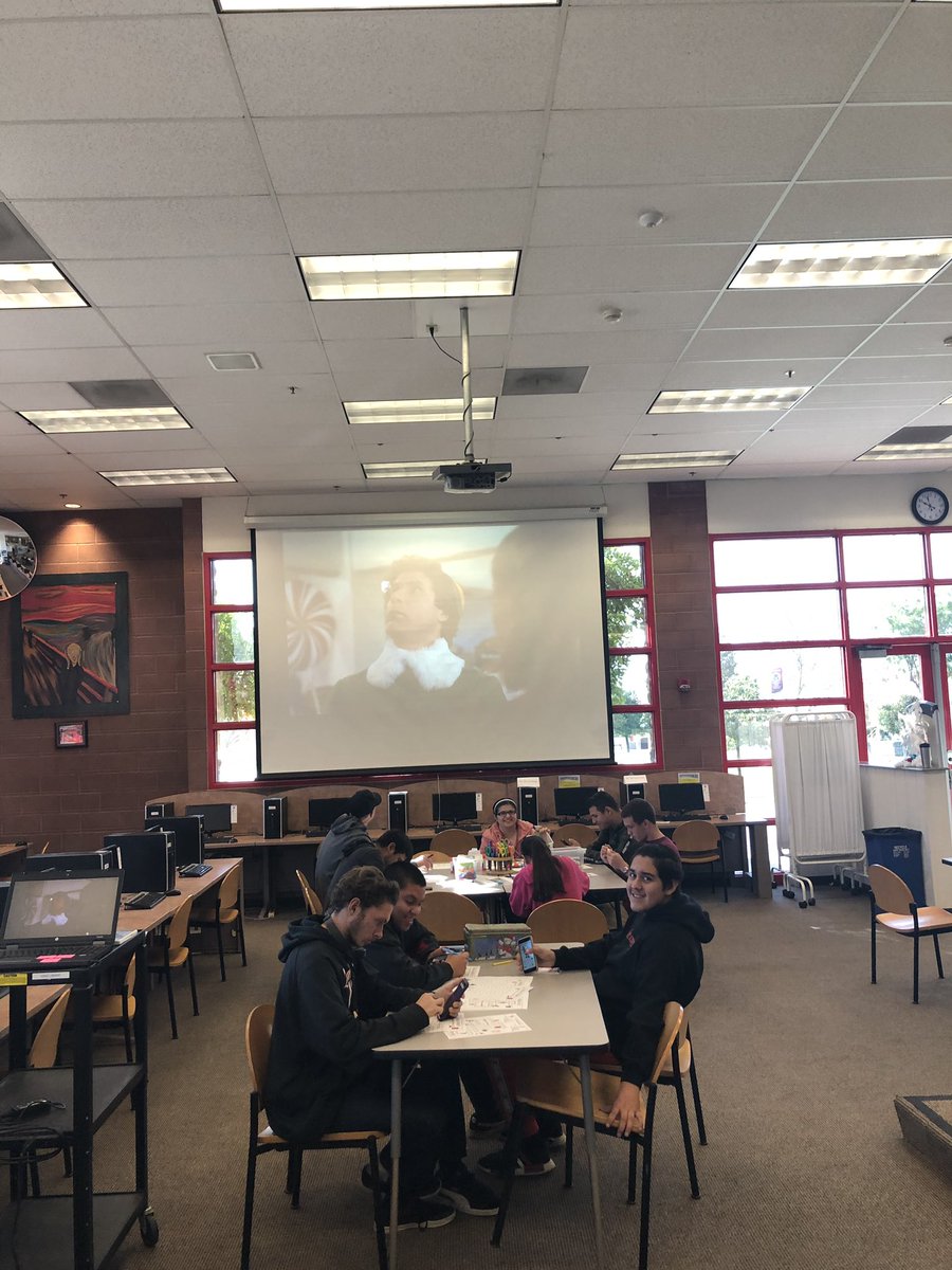 colonylibrary's tweet image. Yesterday with these fantastic students 💕 We made cards, did some holiday activities, &amp;amp; even wrote Santa letters for the @MakeAWish foundation 🎄❄️#InCOHSLibrary