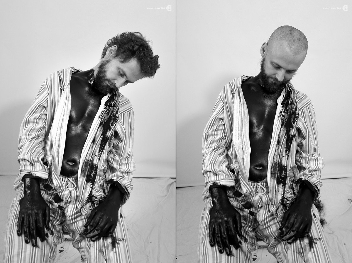 NeilCurtisNews's tweet photo. What do you think about this crazy video? https://t.co/cuWzHpO7t2 #headshave #forcedshave #black #painted #knockedout #bodypainting #performance https://t.co/VmBvYSoqEs