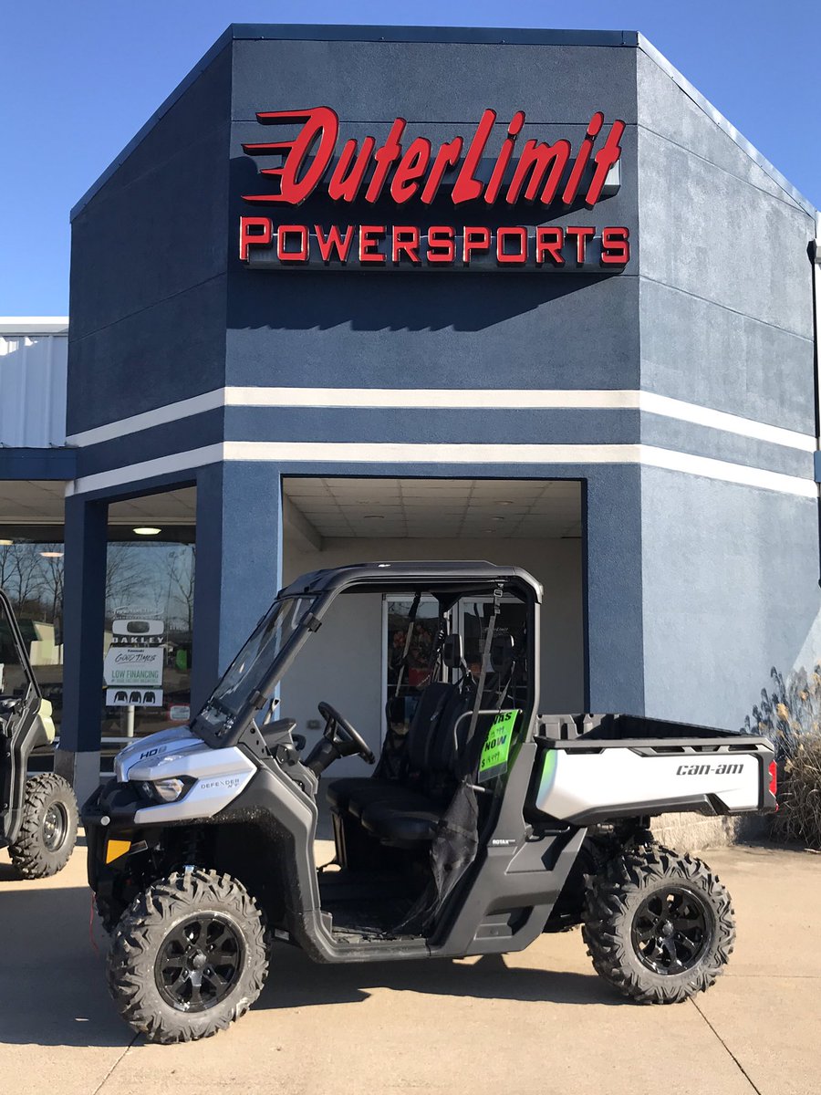 outerlimitjamie's tweet photo. Another repeat customer! Thank You Jimmy Scott. Hope you enjoy your New Can Am Defender HD8 XT. Thanks for making OLPS your “Go To” Dealer #teamouterlimit #olpsfamily #teamcanam https://t.co/77NvArhekP