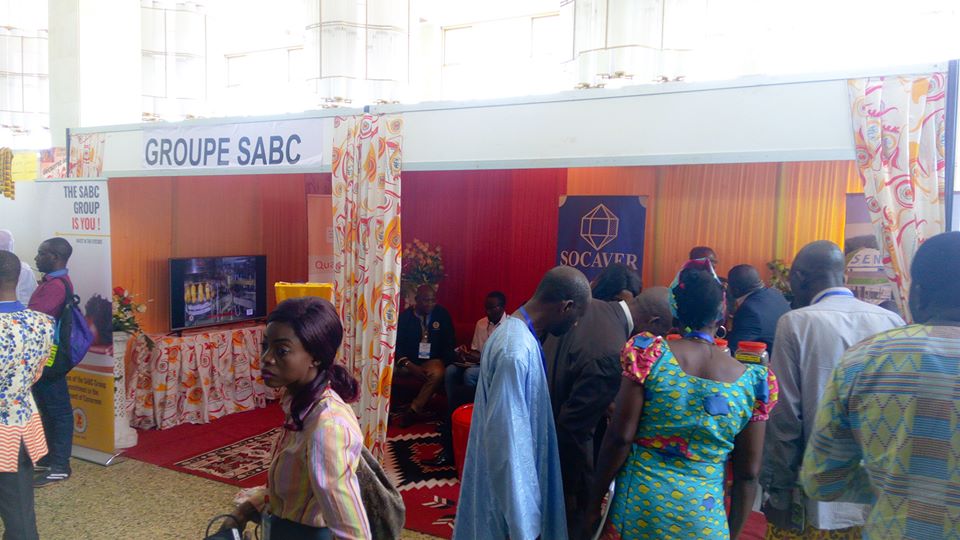 2019Jnpme's tweet photo. Assistez aujourd'hui à la deuxième journée de la 5e édition des JNPME, sous le thème : ''Financement des startups dans le Développement du Cameroun : défis  et opportunités''. Palais des Congrès de Yaoundé. Nos partenanires sont là. #startup #PME #innovation https://t.co/YQFDAGYpsA