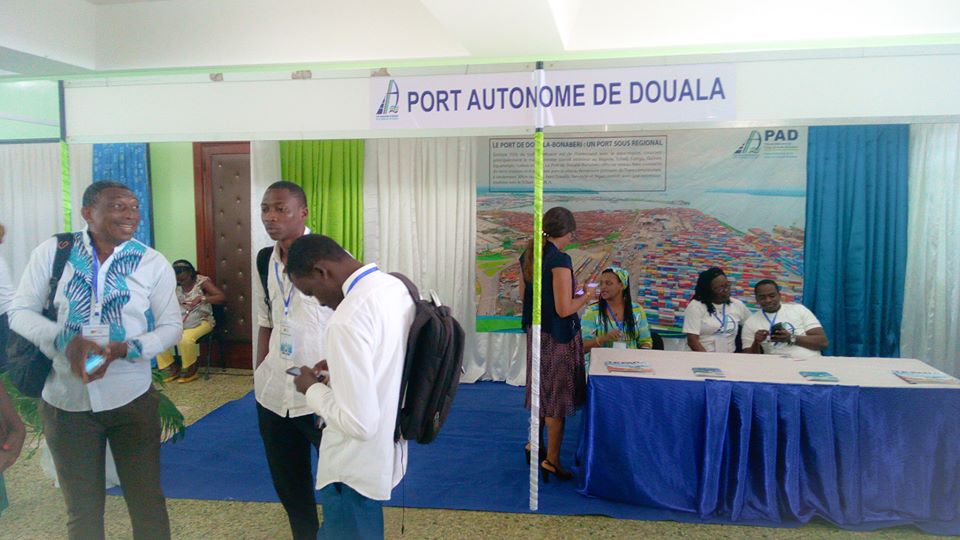 2019Jnpme's tweet photo. Assistez aujourd'hui à la deuxième journée de la 5e édition des JNPME, sous le thème : ''Financement des startups dans le Développement du Cameroun : défis  et opportunités''. Palais des Congrès de Yaoundé. Nos partenanires sont là. #startup #PME #innovation https://t.co/YQFDAGYpsA