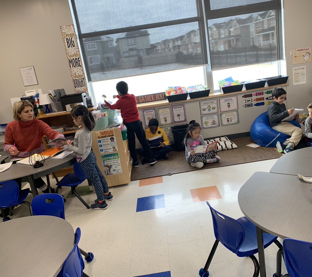 AnthonyTardioli's tweet photo. Had fun helping out in the elementary school today with @BowenGaceta @adamcater6 @connorrooneyjm1  #jmsshpa11. Make a change !! https://t.co/vvfhgFd9Gw