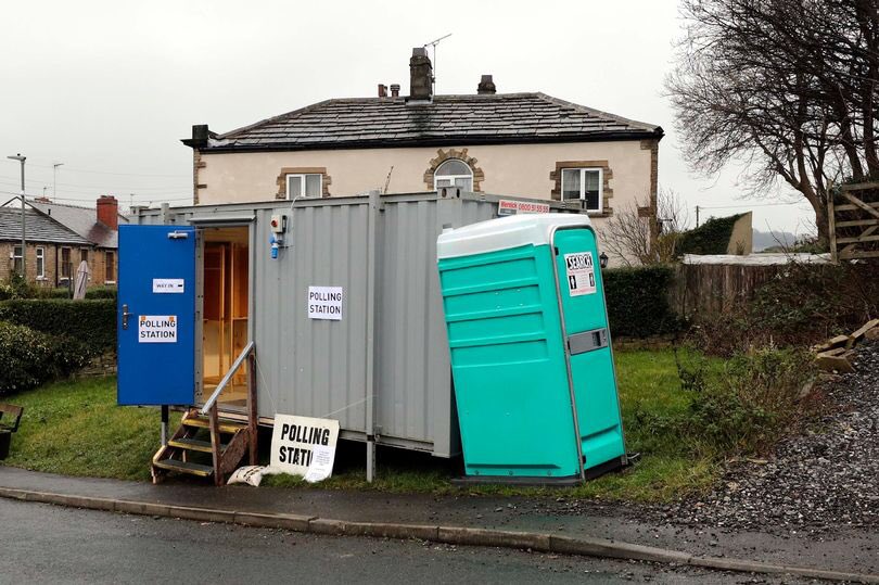 Poll station. Poll station. Polling station. Избирательные участки в англии. Polling station.