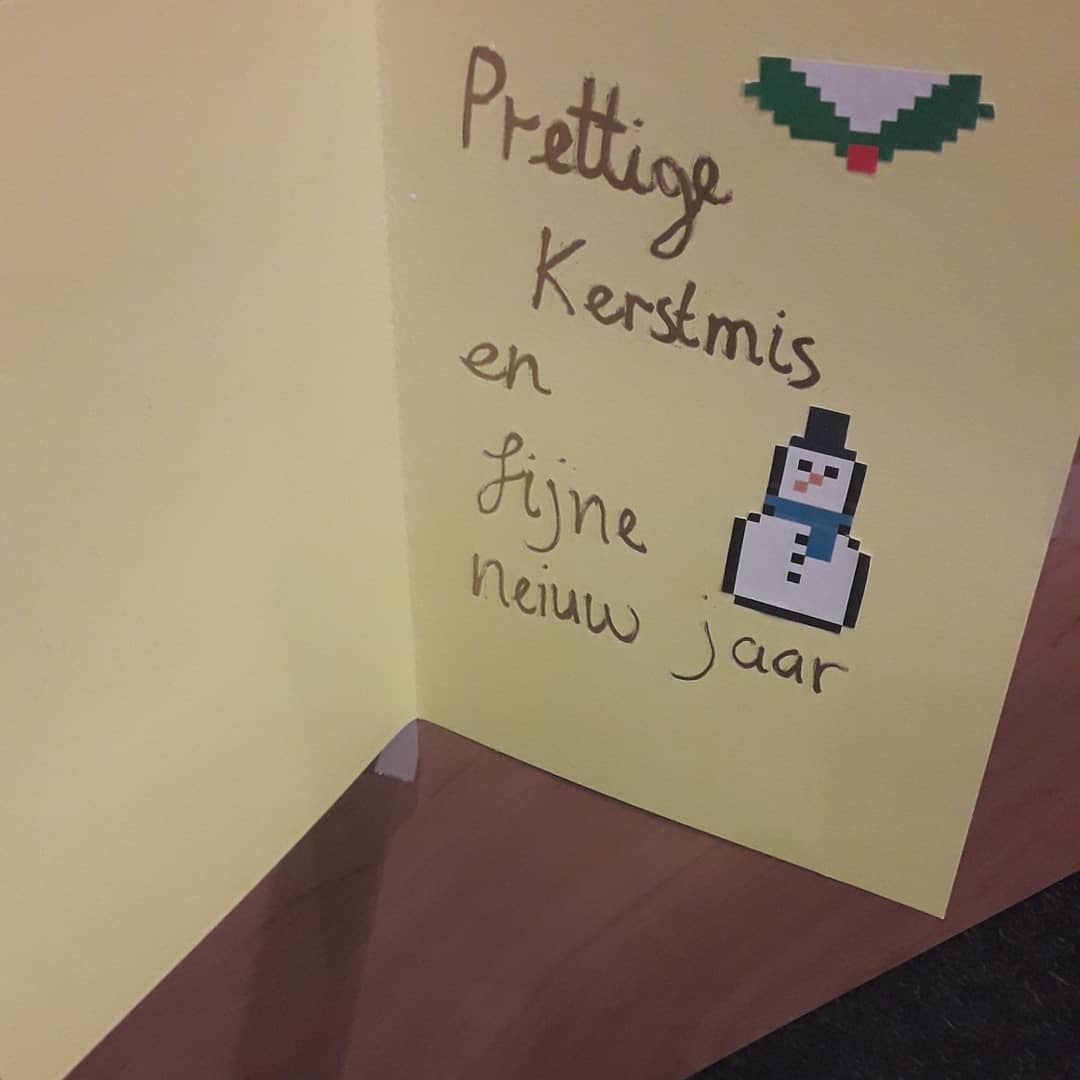 martinvanw1's tweet photo. 50 kindjes van de British school in the Netherlands vandaag weer op bezoek @FlorenceZorg #Haagsehout met hun jaarlijkse kerstoptreden en handgeschreven kerstkaarten voor alle bewoners #ookdatiszorg #zorg @alzheimernl @GemeenteDenHaag ๐ https://t.co/PIXuPegv0C