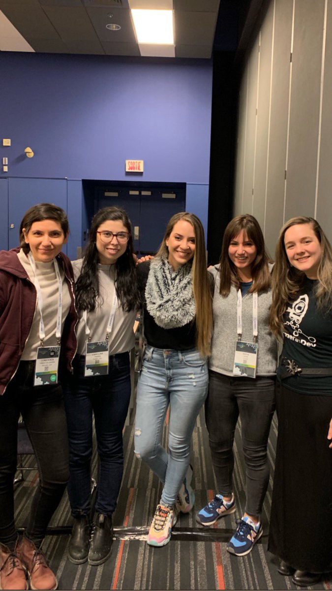 Marianvilla's tweet image. So happy to be here and share with this amazing people 😍🧡 #NodeJSInteractive